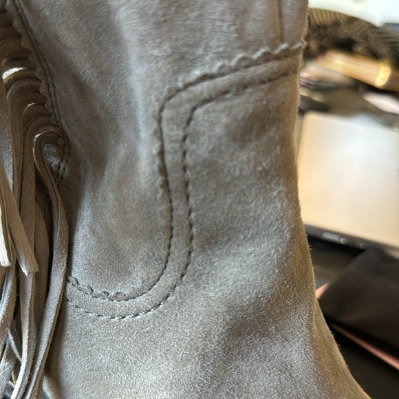 Sam Edelman sz. 10 Fringe gray suede booties - Picture 7 of 9